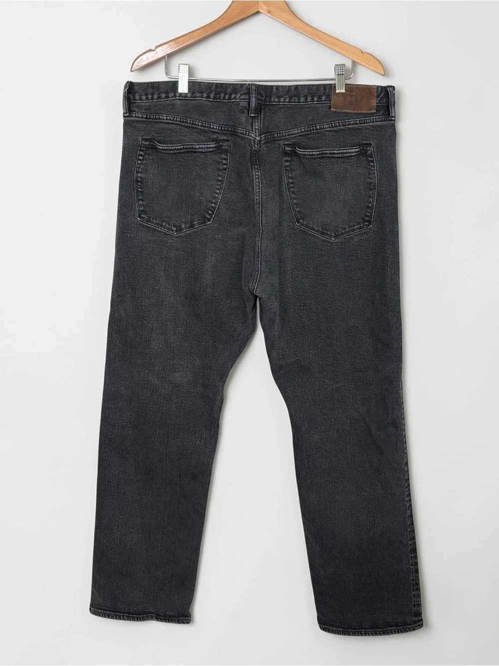 Todd Snyder Black Faded Wash Classic Fit Straight Jeans 38x32 Button Fly